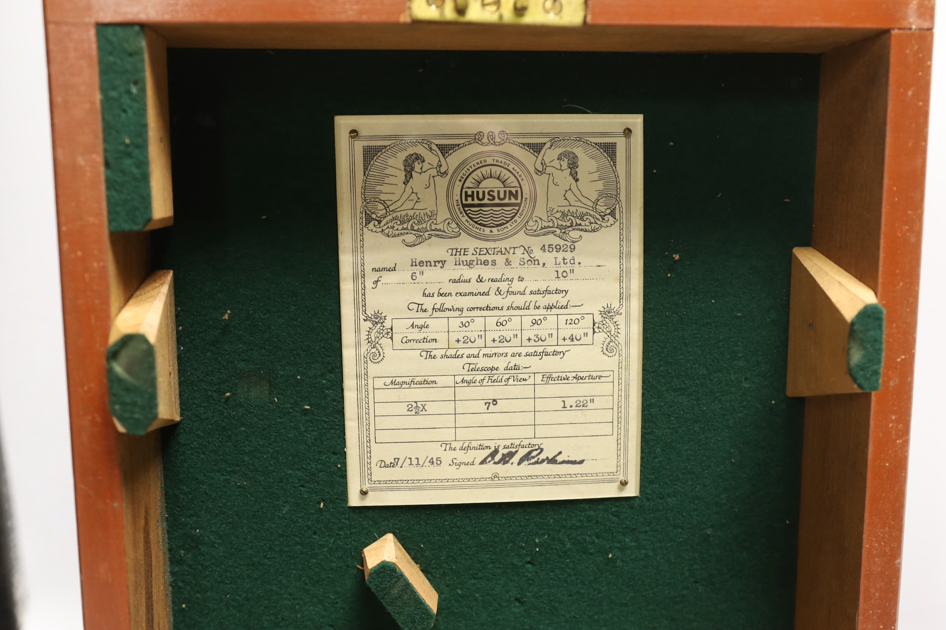 A cased mid-20th century Husun sextant in a fitted case, manufacturer inspection certificate label dated 7/11/45 inside lid, 27.5 x 26.5 x 14cm